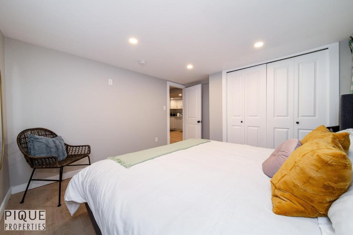 Park Life Escape-King Beds-Sleeps 10-Pet Friendly Apartment Edmonton Exterior photo