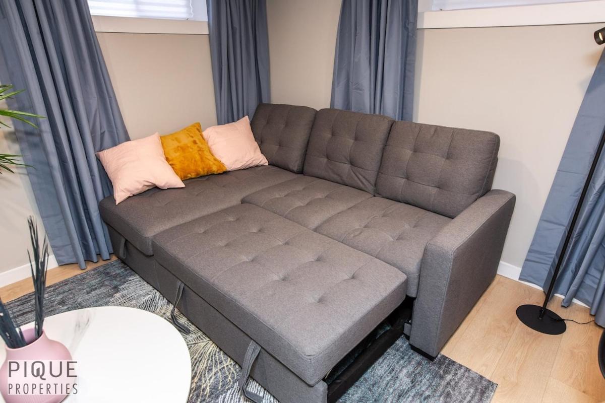 Park Life Escape-King Beds-Sleeps 10-Pet Friendly Apartment Edmonton Exterior photo